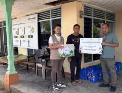 PT Pegadaian Salurkan Bingkisan Hari Raya untuk Bank Sampah Binaan di Jember