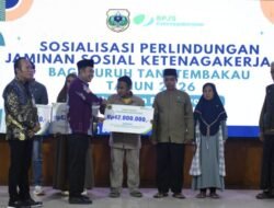 Pemkab Bondowoso Beri Jaminan BPJS Ketenagakerjaan untuk Ribuan Buruh Tani Tembakau