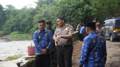 Kapolres Bondowoso Tinjau Kondisi Jembatan Gentong