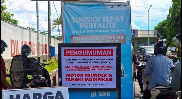 Peringatan di SPBU Tamansari Bondowoso, Kamis (23/4/2026). (Foto: Teamwork - ZONA INDONESIA)