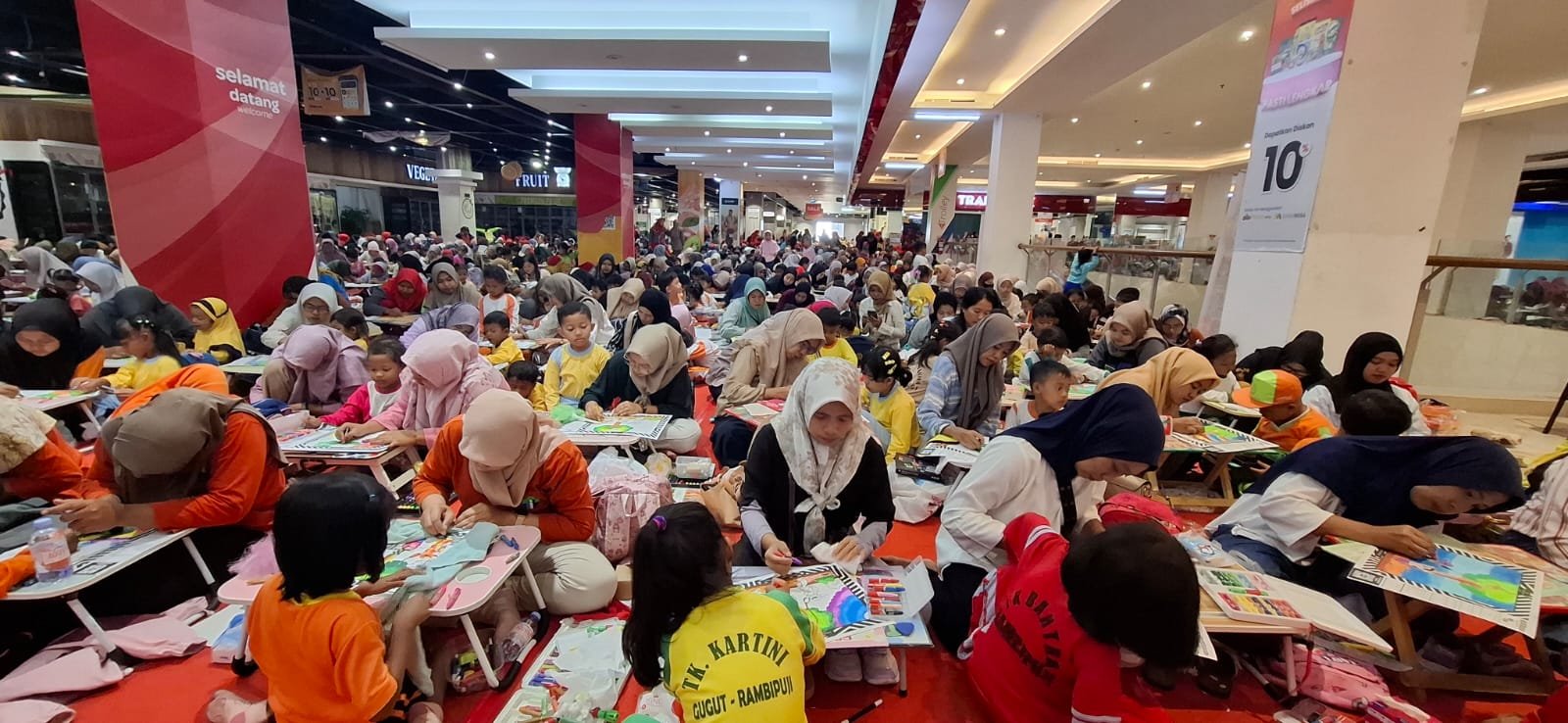 Faber-Castell Creative Family Award (CFA) 2025/2026 berlangsung di Transmart Jember, Sabtu (25/4/2026). (Foto: Istimewa - ZONA INDONESIA)
