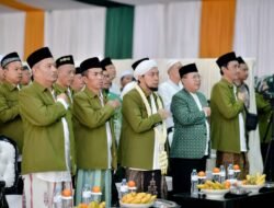 Kiai Azaim Ibrahimy Titipkan Pesan Perjuangan Lahir Batin pada Alumni dalam MUBES XI IKSASS