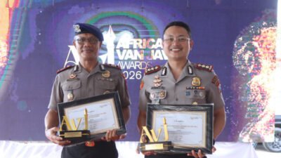 Dua Perwira Polres Situbondo Raih AVJA 2026. (Foto: Fathur Rozi - ZONA INDONESIA)