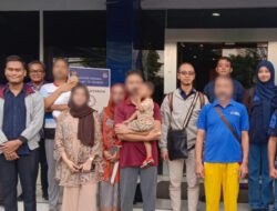Imigrasi Jember Deportasi 7 Warga Negara Pakistan yang Langgar Aturan