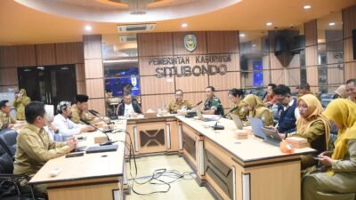 Rapat evaluasi di Kantor Pemkab Situbondo, Selasa (12/5/2026). (Foto: Istimewa - ZONA INDONESIA)