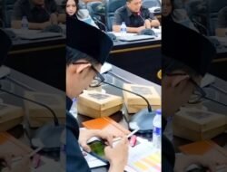 Anggota DPRD Jember Diduga Main Game saat Rapat Stunting, Video Viral Tuai Sorotan