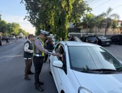 Tekan Angka Kecelakaan, Satlantas Polres Situbondo Jaring Puluhan Pelanggar di Jalan Argopuro