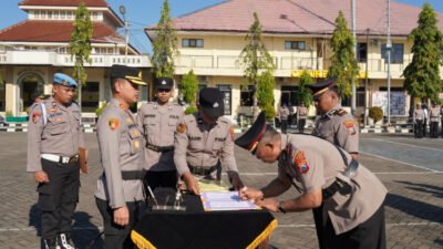 Sertijab PJU dan Kapolrek Jajaran di Mapolres Situbondo, Jumat (5/6/2026). (Foto: Fathur Rozi - ZONA INDONESIA)