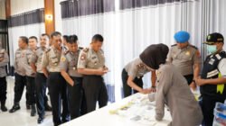 Kapolres Situbondo di Tes Urine Dadakan Bersama PJU