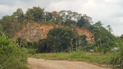 Aktivitas Tambang Galian C Ilegal di Kecamatan Pakusari, Minggu (21/6/2026). (Foto: Zainul Hasan - ZONA INDONESIA)