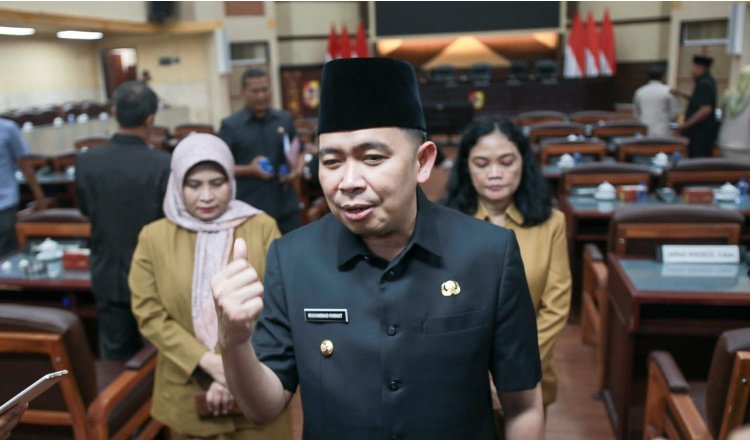 Bupati Jember, Muhammad Fawait, diwawwancarai media, Sabtu (20/6/2026) malam. (Foto: Dok/Diskominfo Jember - ZONA INDONESIA)