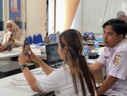 Disdukcapil Jember Jemput Bola, Karyawan BPR Nusamba Rambipuji Kini Punya KTP Digital