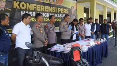 Konferensi pers di Mapolres Bondowoso, Jumat (26/6/2026). (Foto: Istimewa - ZONA INDONESIA)