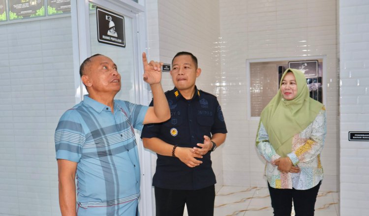 Kakanwil Kemenkumham Jatim saat meninjau sarana SAE Rutan Situbondo, Minggu (5/7/2026). (Foto: Istimewa - ZONA INDONESIA)