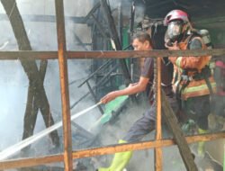 Dua Rumah Warga Situbondo Kebakaran, Kerugian Capai Puluhan Juta