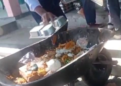 Siswa membuang nasi MBG (Foto: Tangkapan layar - ZONA INDONESIA)