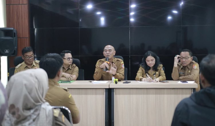 Pertemuan jajaran pengurus PKDI dan APDESI Jember di Kantor Bapenda Jember, Senin (10/8/2026). (Foto: Dok/Diskominfo Jember - ZONA INDONESIA)
