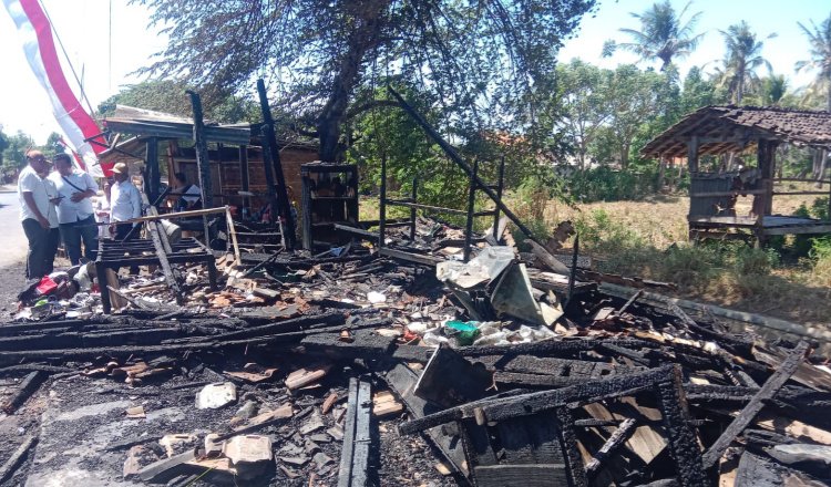 Kondisi terkini warung nasi dan rokok milik Pak Sumiyanto, Rabu (19/8/2026). (Foto: Istimewa - ZONA INDONESIA)