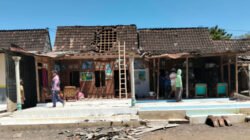 Angin Kencang Terjang Desa Sopet Situbondo, Rusak Tiga Rumah Warga