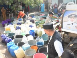 Atasi Kekeringan, Pemkab Situbondo Tambah Distribusi Air Bersih
